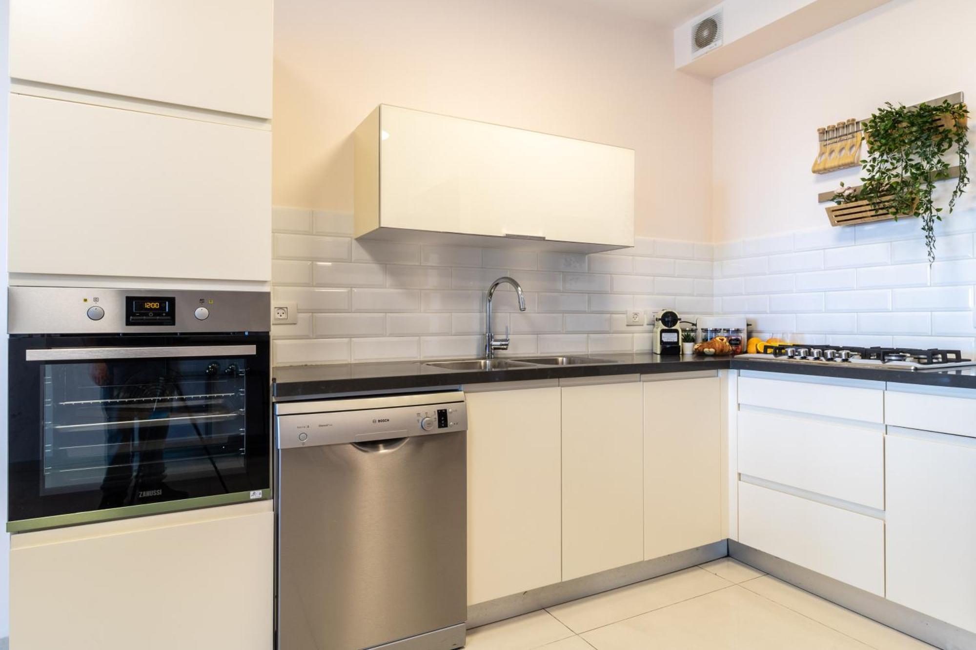 Isrentals Haneviim - Aparthotel In City Center Baitulmaqdis Luaran gambar